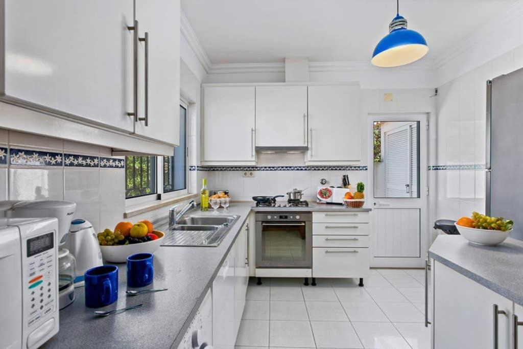 Villa White Sands - Private Oasis, Heated Pool, Beaches & Strip Nearby Albufeira Exterior foto